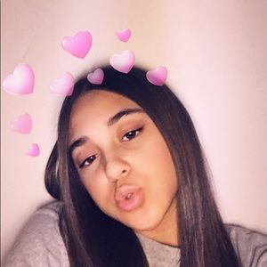 Meet your Posher, Alayna